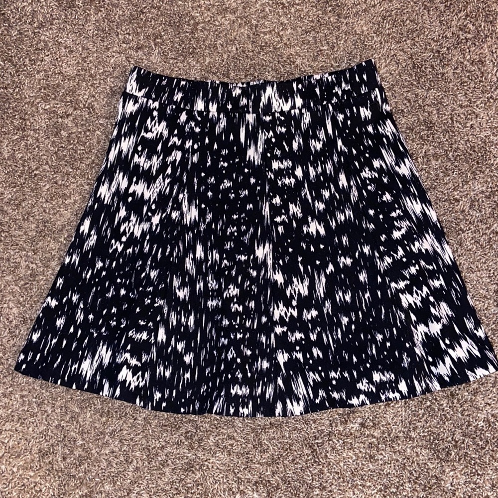 Blue and White Pattern Skirt